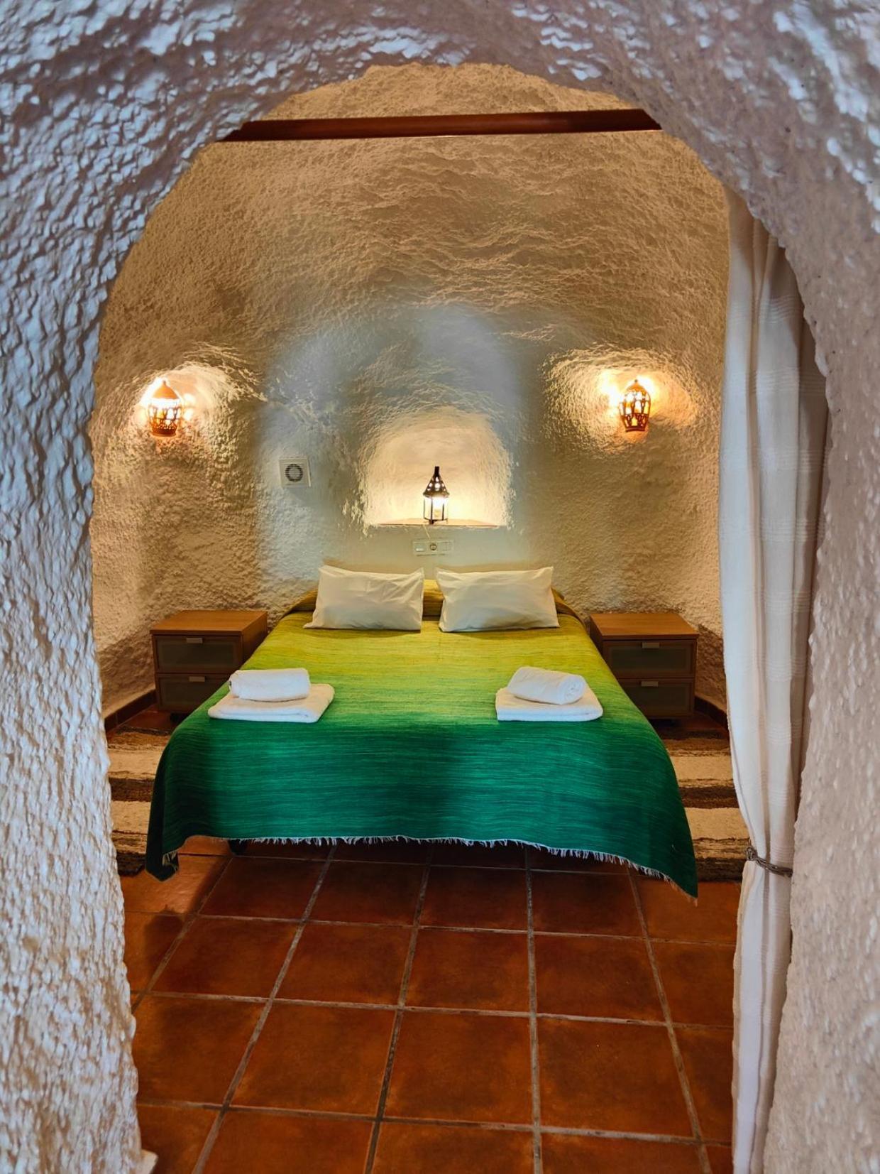 Cuevas El Abanico - Vtar Vivienda Turistica De Alojamiento Rural Granada Eksteriør bilde