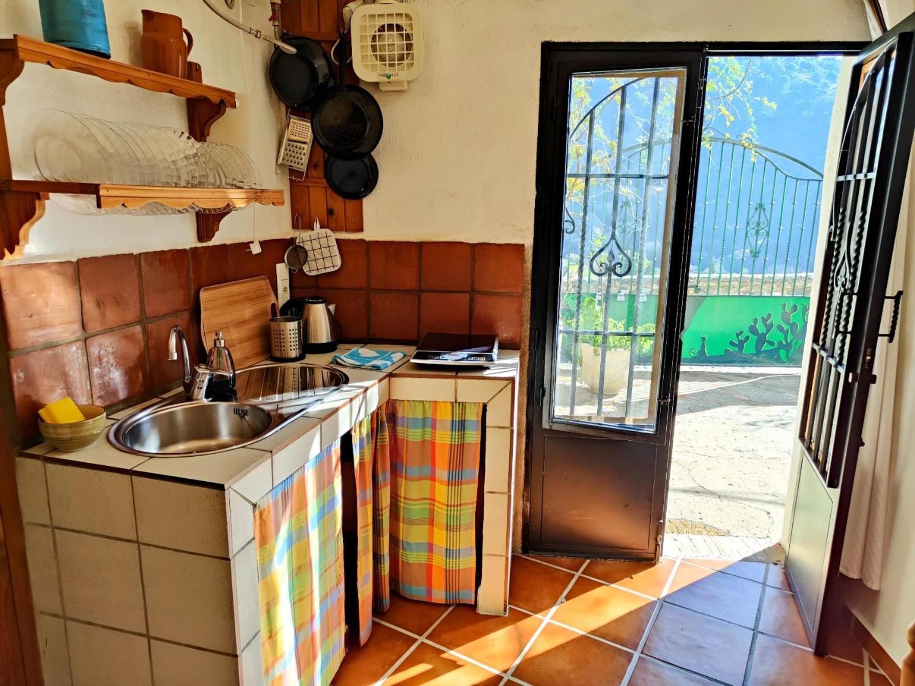 Cuevas El Abanico - Vtar Vivienda Turistica De Alojamiento Rural Granada Eksteriør bilde